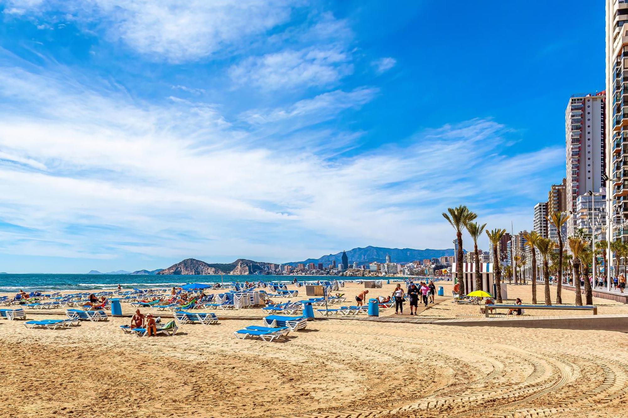 בנידורם Acuarium Levante Beach Apartment מראה חיצוני תמונה